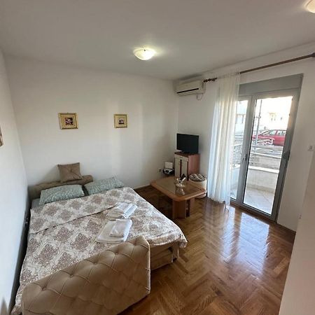 Apartment Stex 4 Podgorica Exterior foto